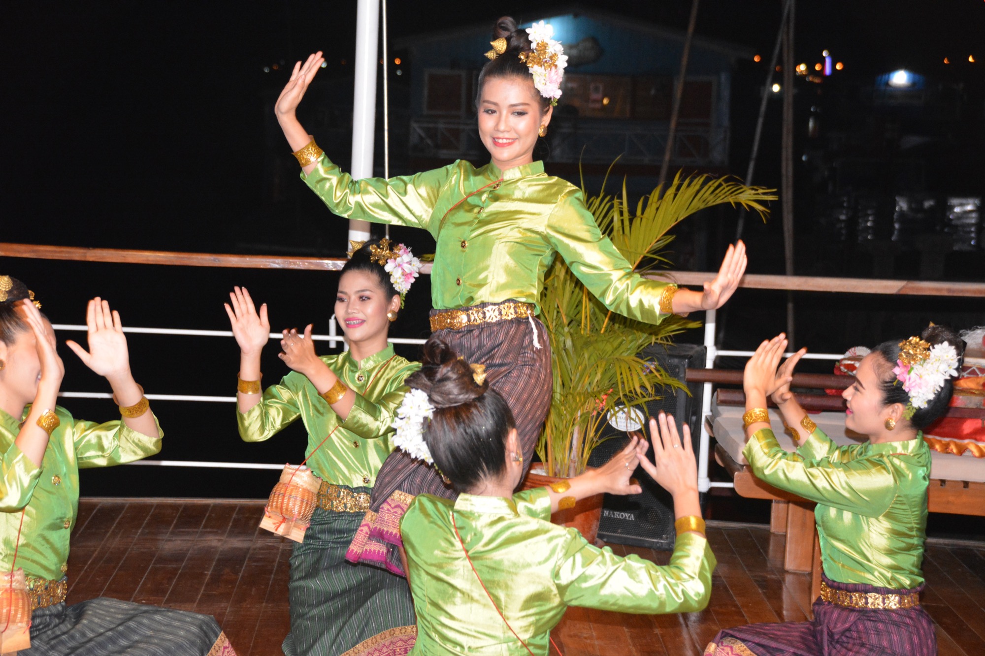Pandaw RV Laos Pandaw Entertainment 2.jpg